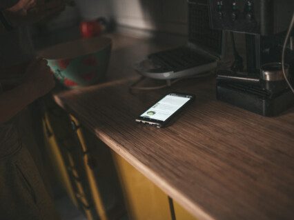 Mobile CRO: Wszystko, co musisz wiedzieć o zwiększaniu sprzedaży na urządzeniach mobilnych