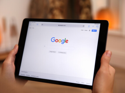 Google Ads w&nbsp;erze AI: Jak w&nbsp;30 dni zbudować architekturę konta odporną na zmiany i&nbsp;gotową na skalowanie